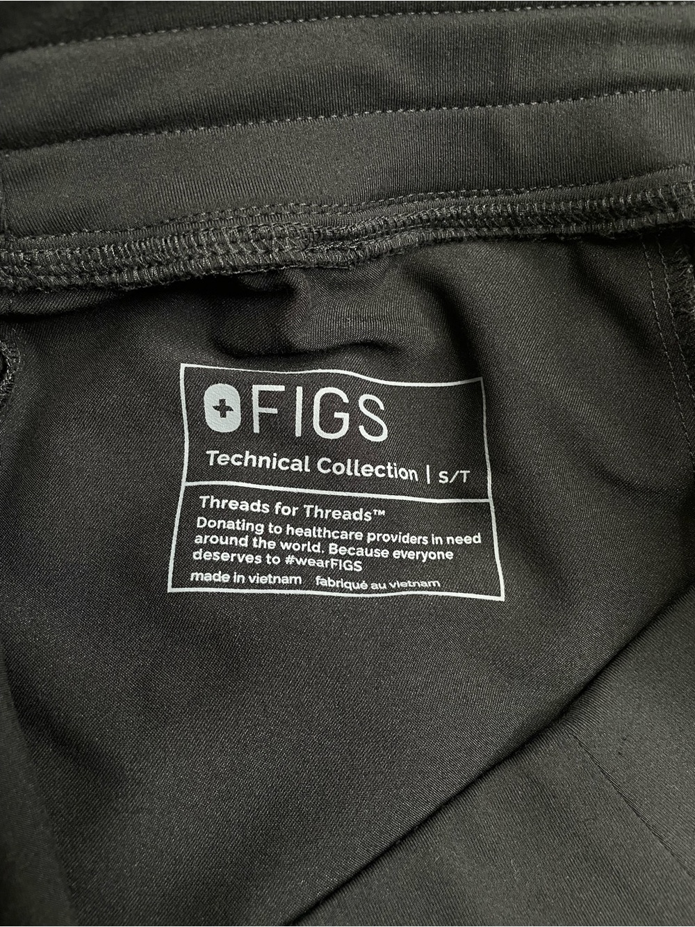Figs Black Joggers scrub Pants - S/T
Medical Staff - Picture 2 of 9